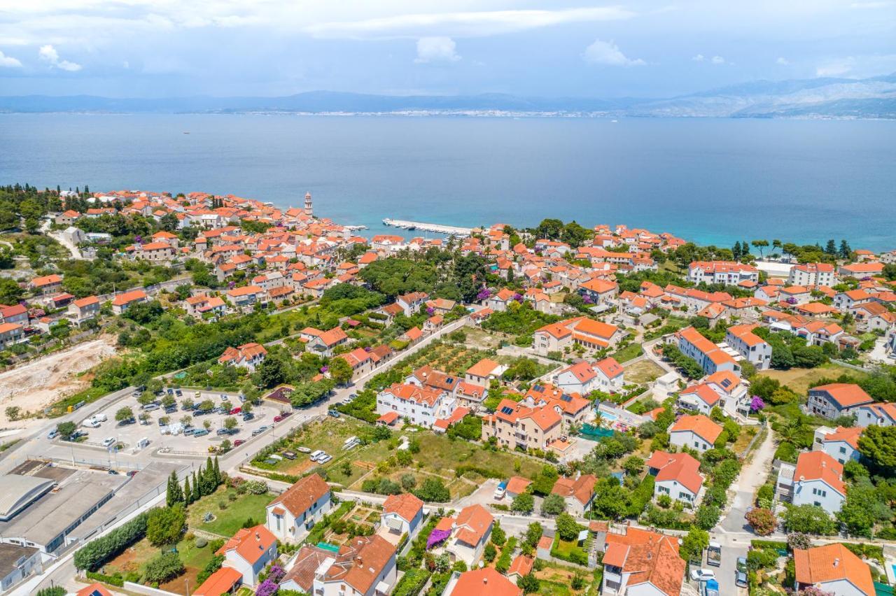 Villa Dinka Sutivan Buitenkant foto